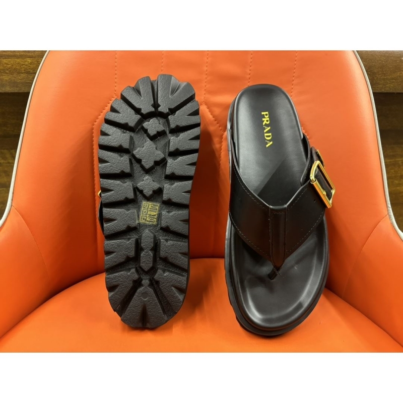Pra*a slippers